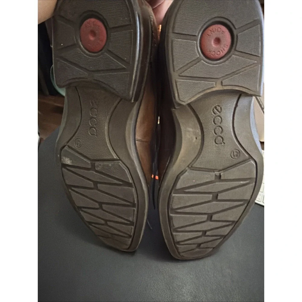 Ecco men windsor